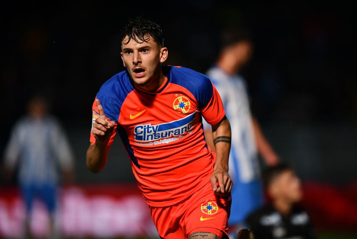 Cornel Dinu râde de doi fotbaliști de la FCSB: „Sunt comici! Și eu, la vârsta mea, îi driblez”