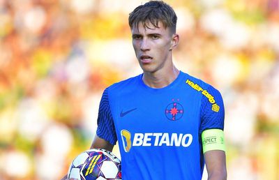 Tavi Popescu, „tăvălit” de un fost mare internațional: „Nu mai joacă fotbal în acest moment. Să discute cineva cu el”