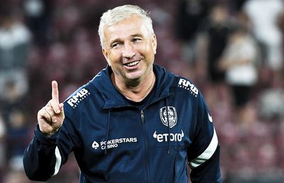 Varga l-a confirmat în funcție pe Dan Petrescu, dar continuă să-i bată obrazul: „Gratis? Am adus ce mi-a cerut!”