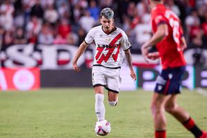 Andrei Rațiu, titular în Rayo Vallecano - Atletico Madrid, în etapa #6 din La Liga