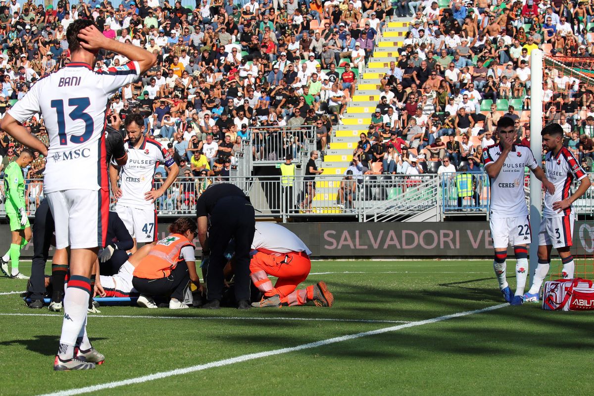 Accidentare horror a lui Ruslan Malinovskyi, în Venezia - Genoa 2-0