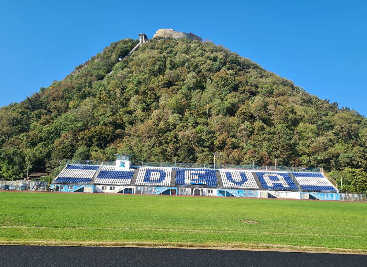 Lucrările la pista de atletism de la Deva durează de 4 ani și încă nu s-au terminat! Vizită GSP pe bătrânul stadion „Cetate”