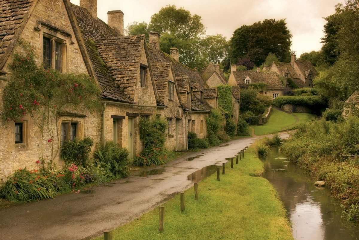 Cum percepe conflictul cu fiul ei? Noi informații din anturajul Victoriei Beckham