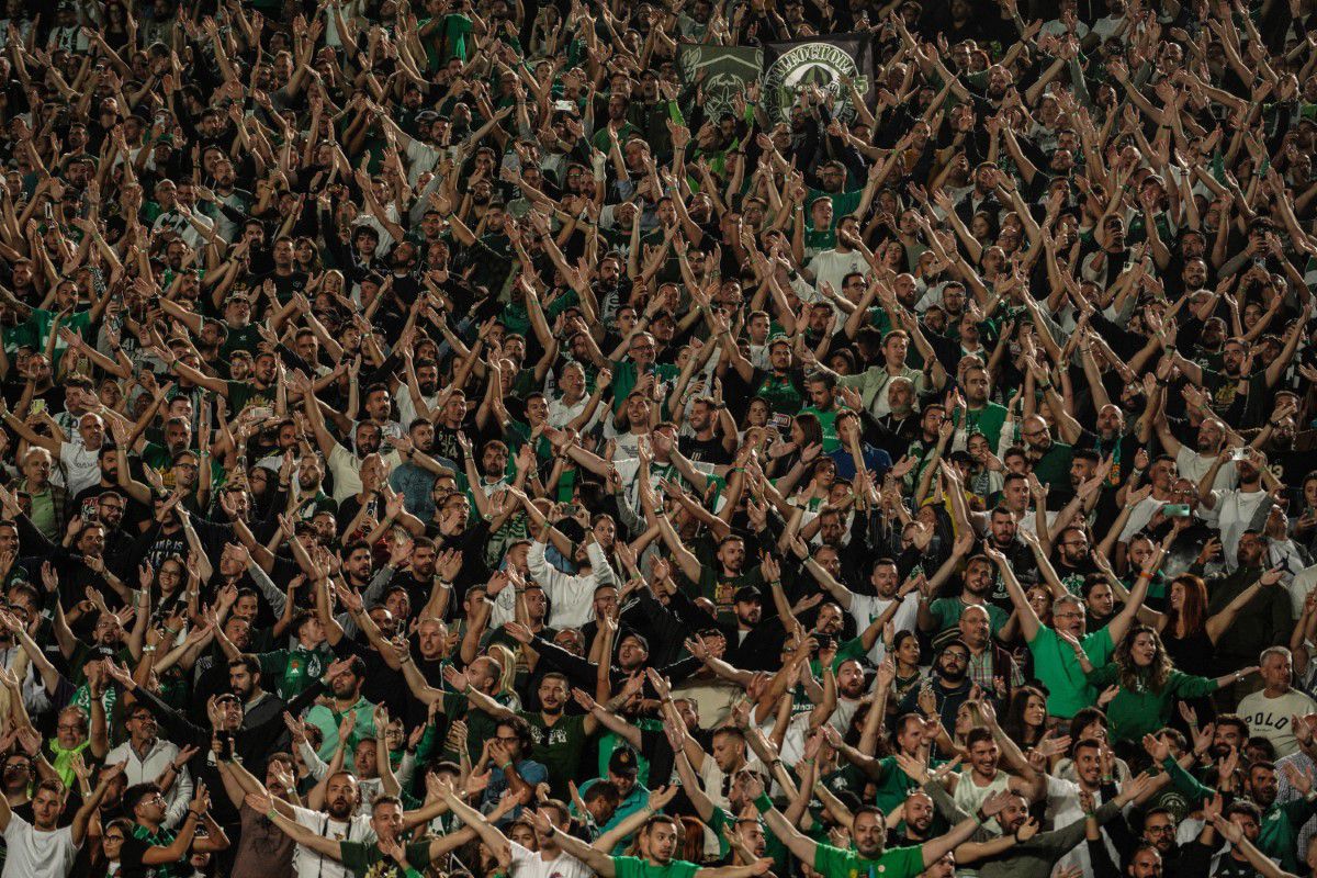 50.000 de oameni au urmărit în aer liber Panathinaikos - Partizan