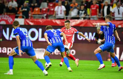 Basarab Panduru a găsit vinovatul pentru golul din Dinamo - Farul: „Aici tot mă mănâncă să zic...”