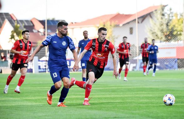 Spectacol în Csikszereda - Metaloglobus, derby-ul codașelor în Superliga » Egalul nimănui + Clasamentul ACUM