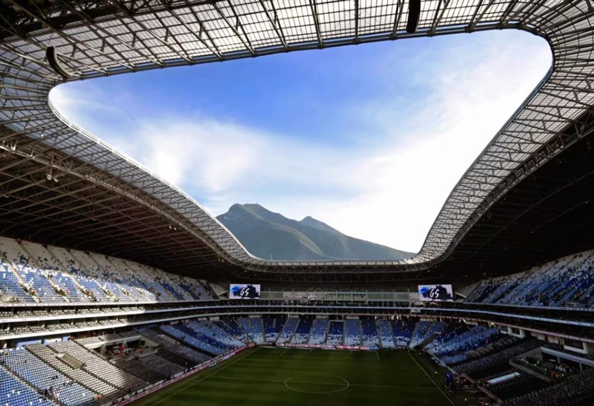 Un loc de parcare la Cupa Mondială 2026, mai SCUMP decât un bilet de meci la CM 2022