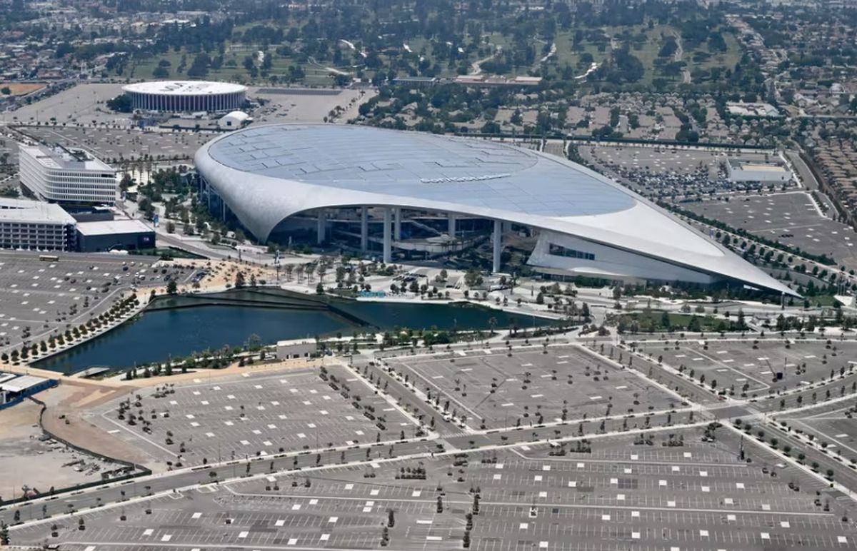 Un loc de parcare la Cupa Mondială 2026, mai SCUMP decât un bilet de meci la CM 2022