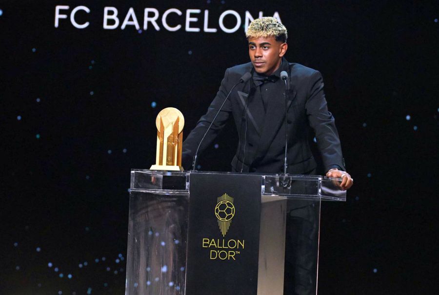 Yamal a câștigat trofeul Kopa/ foto: X @Ballon D'Or Ousmane Dembele a câștigat Balonul de Aur 2025. A primit trofeul de la Ronaldinho