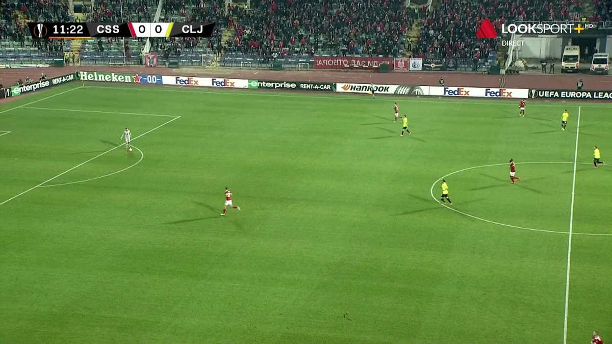 ȚSKA Sofia - CFR Cluj, fără măsuri de distanțare! Fanii s-au înghesuit, fără măști, în tribunele arenei „Vasil Lesvki”