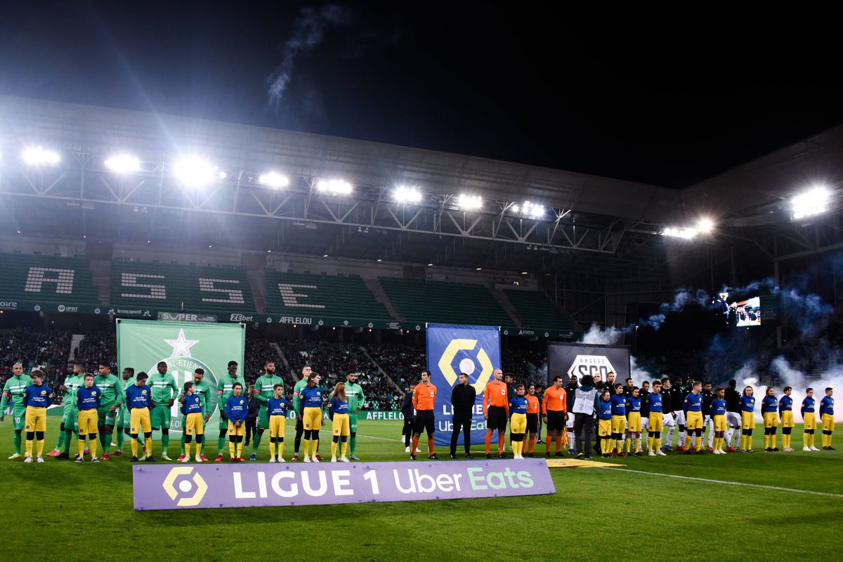 St. Etienne - Angers. Ligue 1 = HAOS! Ultrașii au amânat startul meciului