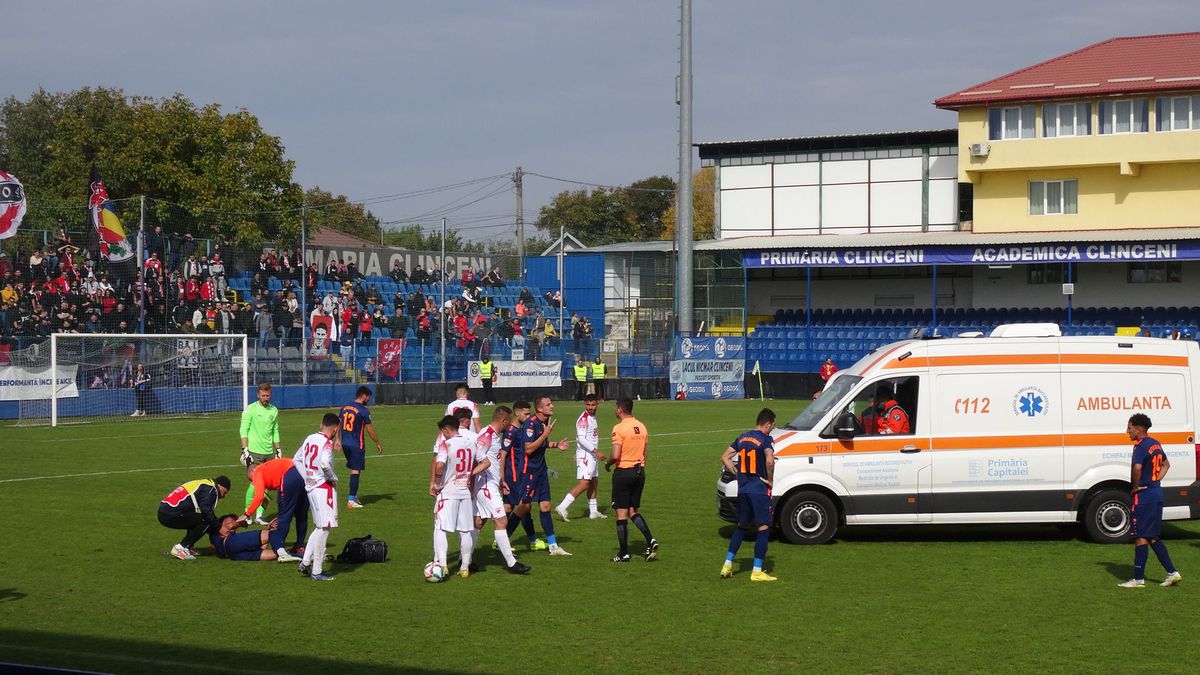 FOTO Metalogobus - Dinamo, 3 detalii, accidentări, sânge, ambulanța pe teren 22.11.2022