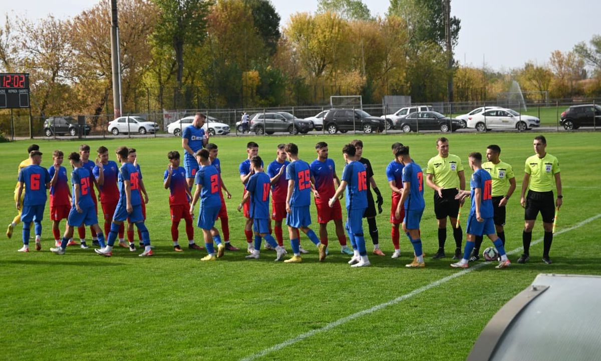 Scandal în Liga de Tineret » Ultrașii de la CSA Steaua i-au înjurat pe juniorii de la FCSB