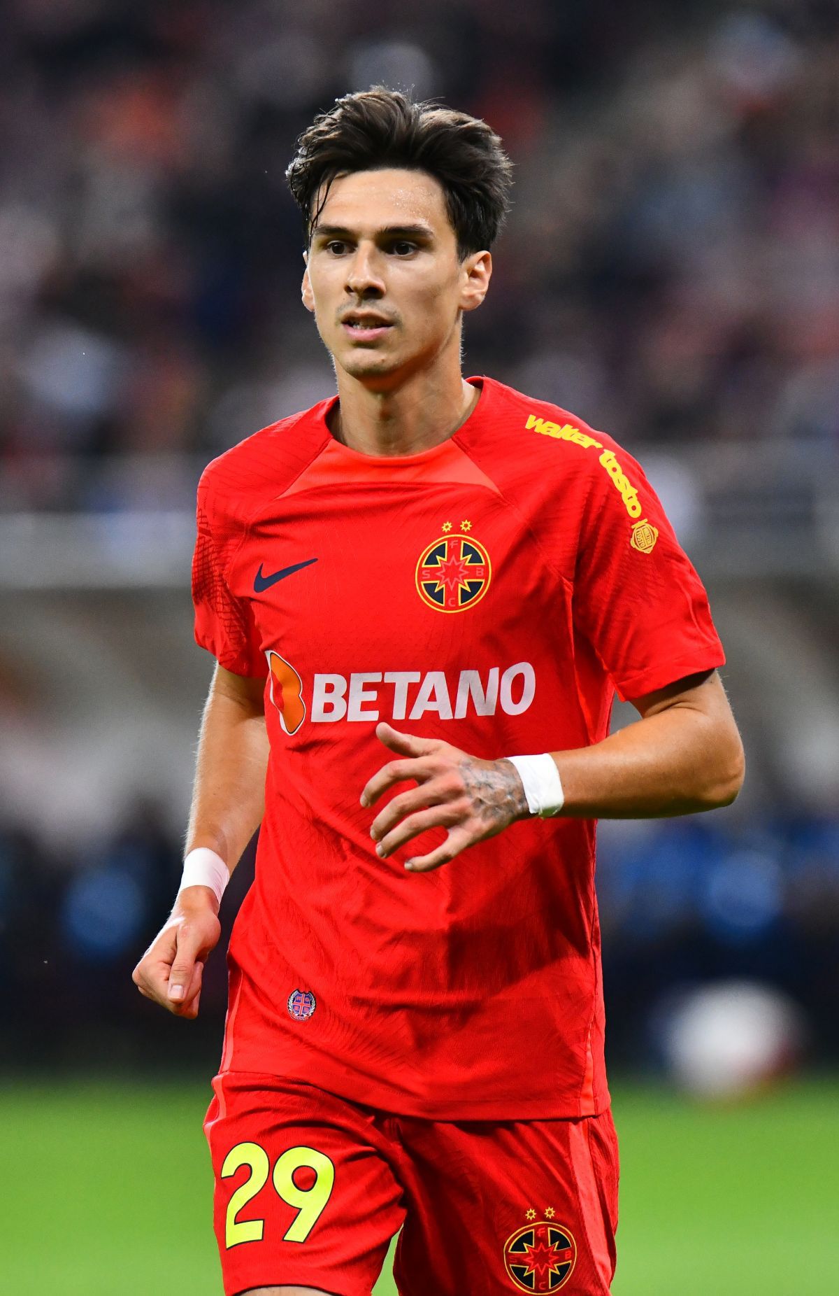 N-a avut milă de jucătorul lui FCSB: „Confuz. Nicio pasă bună, niciun dribling, nimic!”