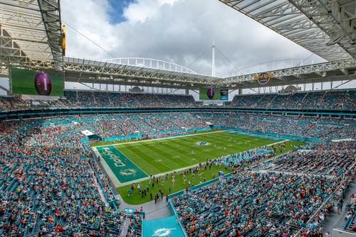 Hard Rock Stadium din Miami poate găzdui până la 75.000 de fani la meciurile de fotbal