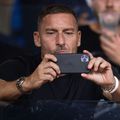 Francesco Totti ar putea să fie iar cel din spatele obiectivelor camerelor TV sau ale smartphone-urilor / Foto: Imago