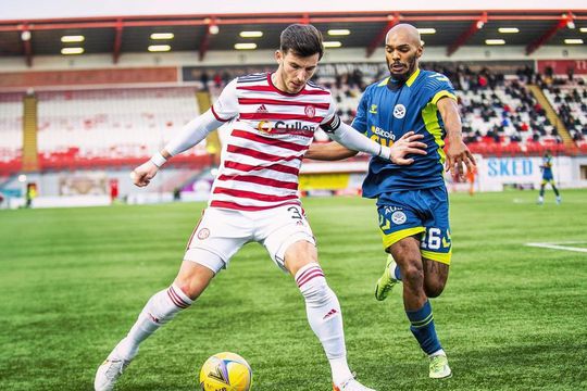 Mihai Popescu, în tricoul lui St Mirren