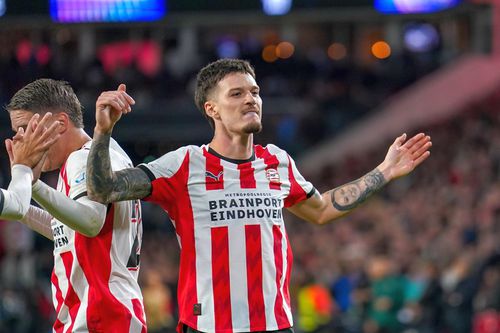 Dennis Man, extrema dreapta de la PSV, a oferit o primă reacție, după „dubla” reușită împotriva lui Napoli, scor 6-2/ foto Imago Images
