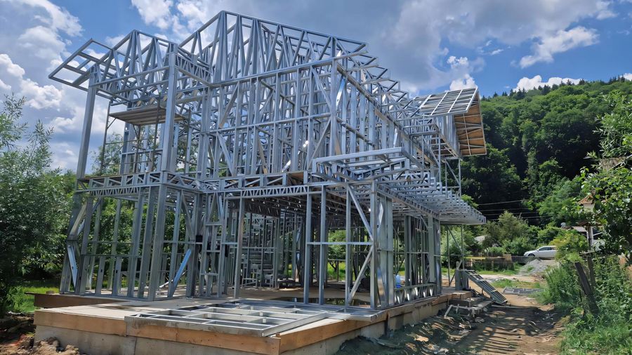 Case cu structura metalica: Cum alegi o firmă serioasă de construcții