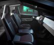 Elon Musk a prezentat Tesla Cybertruck! Moment PENIBIL: i-au explodat geamurile când Musk făcea un experiment de rezistență! Cât costă și ce autonomie are pick-up-ul