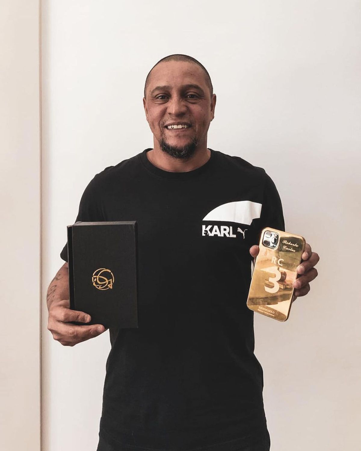 iDesign Gold iPhones