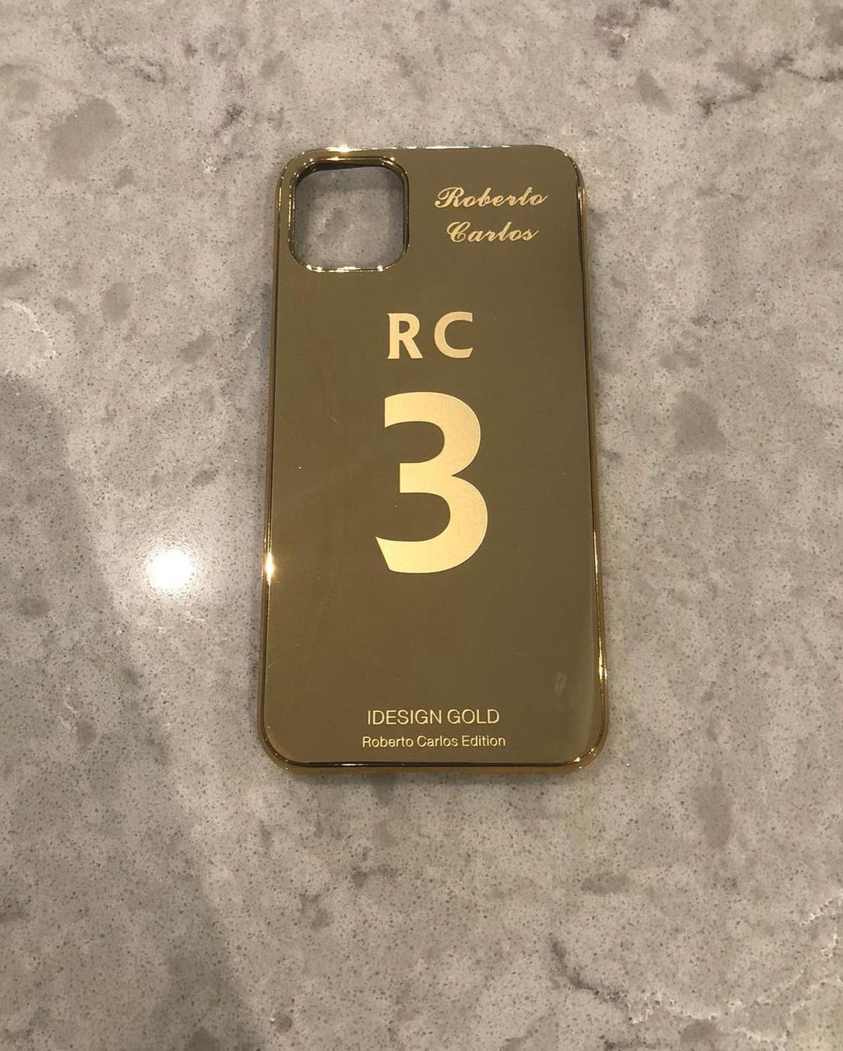 iDesign Gold iPhones