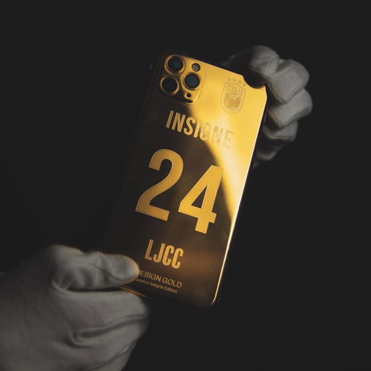 iDesign Gold iPhones