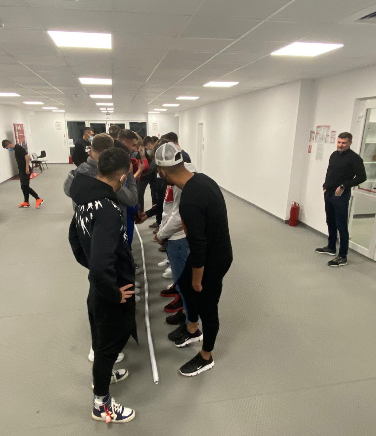 Momente inedite în vestiarul celor de la UTA, după anularea unui amical