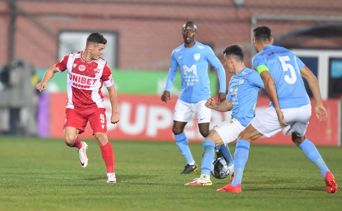 Reacția lui Mircea Rednic după o nouă înfrângere pe banca lui Dinamo: „Vrem să filozofăm, pierdem mingea foarte ușor și luăm gol”