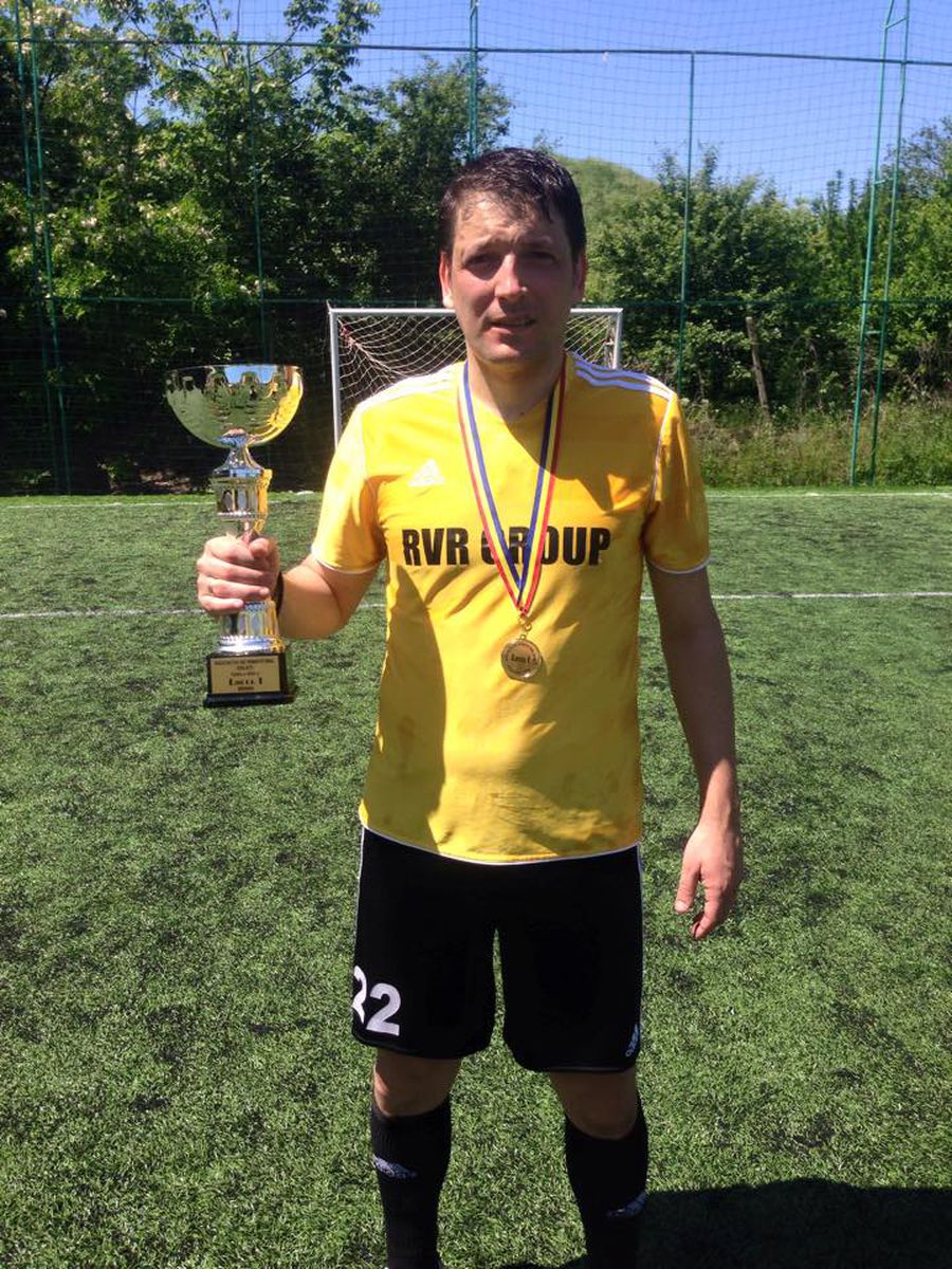 Marius Humelnicu Marius Humelnicu, ministrul propus al Economiei, a jucat un singur meci întreg în Liga 1, suspect de blat: „Onoarea celor fără de onoare”
