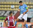 Debut de coșmar! Noul jucător al lui Dinamo a gafat la ambele goluri » Rednic l-a schimbat