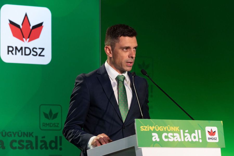 Eduard Novak // FOTO: https://www.facebook.com/EduardCarolNovak Guvernul girat de Iohannis a ales ministrul Sportului: „Avem mult de lucru”