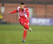 Debut de coșmar! Noul jucător al lui Dinamo a gafat la ambele goluri » Rednic l-a schimbat