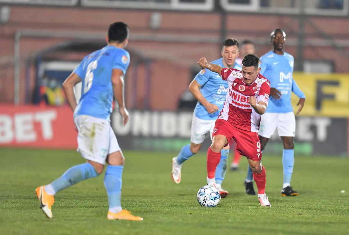 Debut de coșmar! Noul jucător al lui Dinamo a gafat la ambele goluri » Rednic l-a schimbat