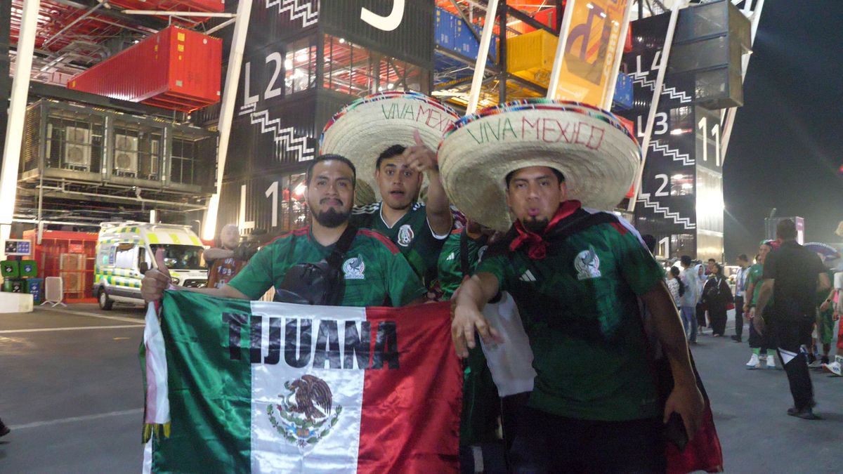 Fanii mexicani au creat cea mai spectaculoasă atmosferă de la CM 2022 » Trimișii GSP prezenți pe stadion, impresionați de publicul de la meciul cu Polonia