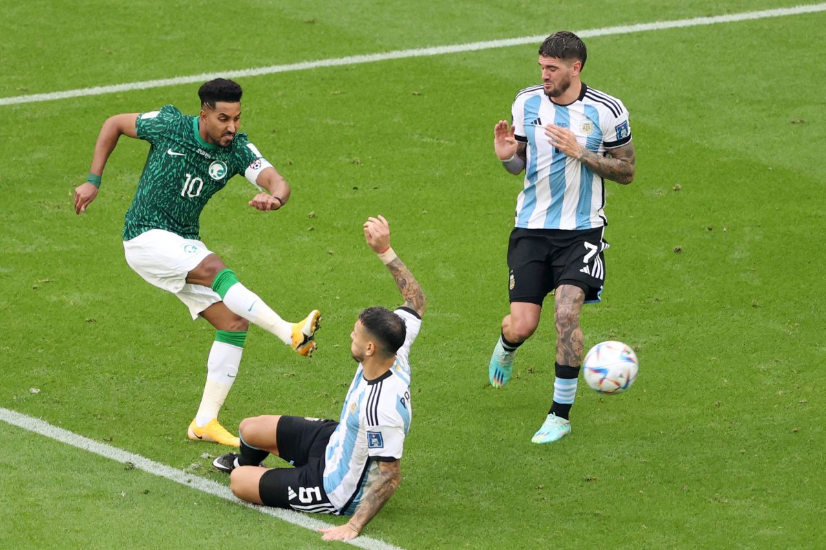 Argentina - Arabia Saudită 1-2 » Primul MARE șoc din Qatar! Au întors în 5 minute „pumele” conduse de Messi și intră direct în TOP 3 surprize din istorie