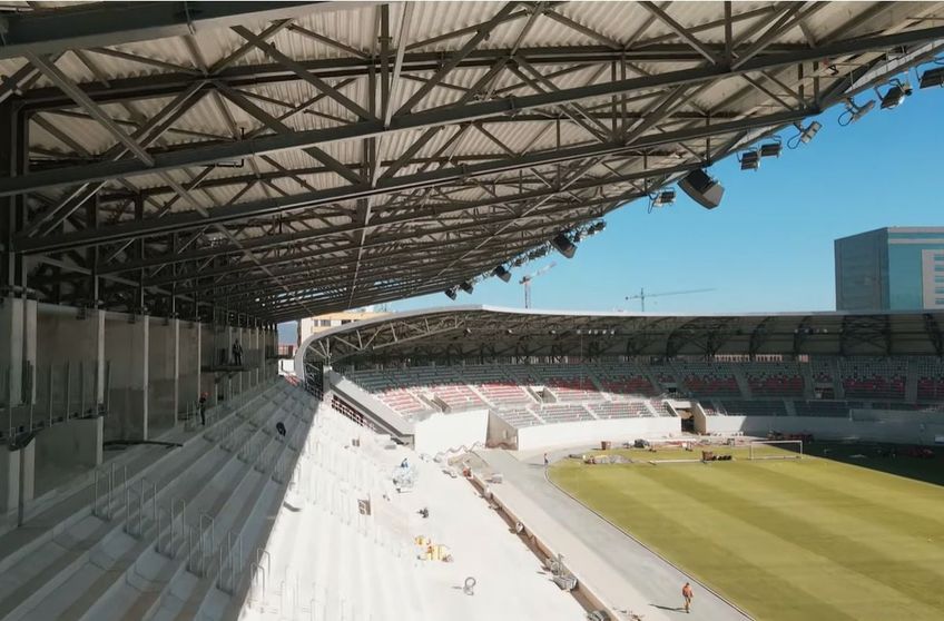 Meciul dintre CSC Șelimbăr și Dinamo, din penultima rundă a sezonului regular al ligii secunde, programat în luna martie a anului viitor, s-ar putea juca pe noul stadion din Sibiu.