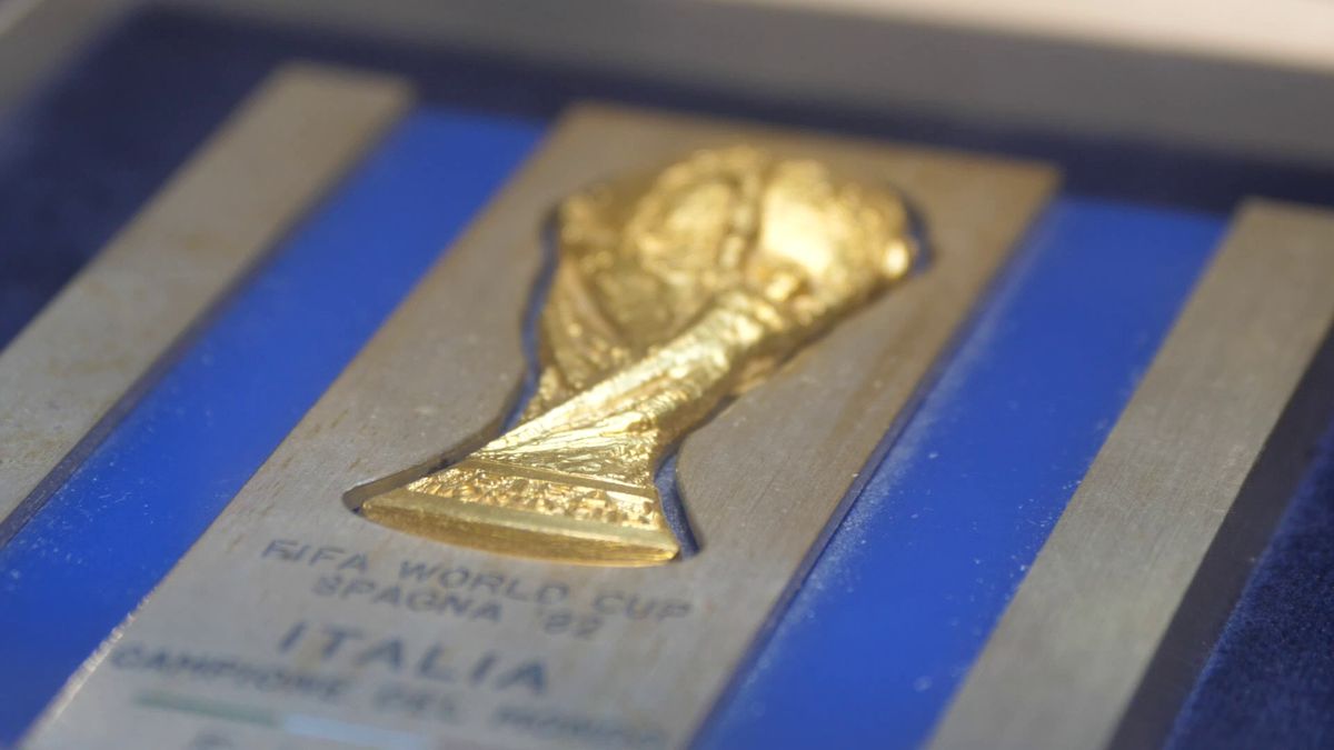 Incursiune în viața celui mai vechi club italian. Istoria titlului câștigat la comisii și revendicat de Lazio timp de un secol!