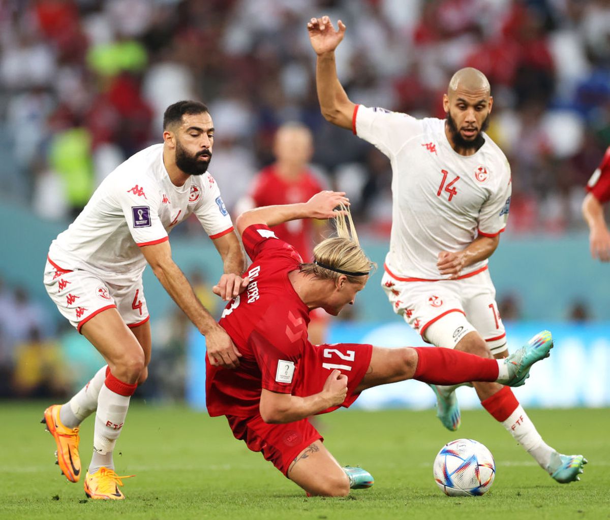 Primul 0-0 de la Campionatul Mondial » Chemat la monitorul VAR, arbitrul a refuzat să acorde penalty în prelungiri