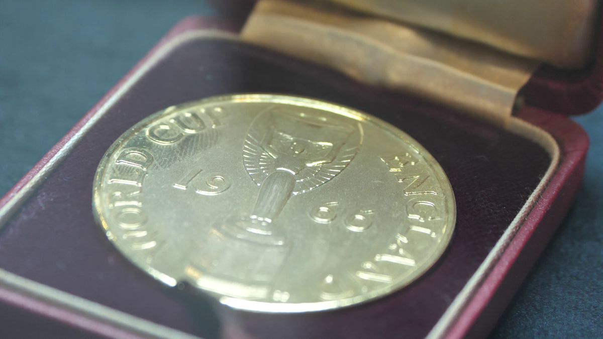 Incursiune în viața celui mai vechi club italian. Istoria titlului câștigat la comisii și revendicat de Lazio timp de un secol!