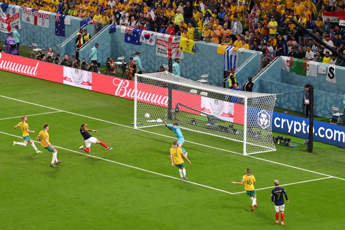 Mbappe a oferit ratarea Campionatului Mondial » Unde a trimis mingea de la doar 6 metri de poarta goală!