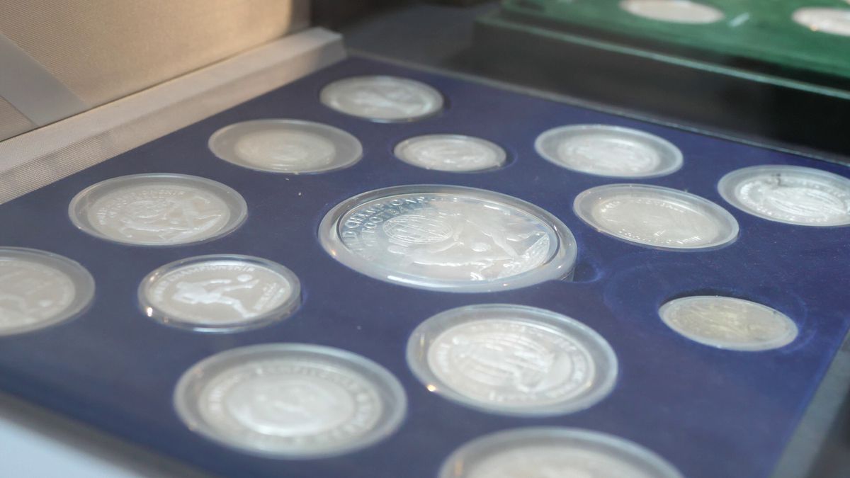 Incursiune în viața celui mai vechi club italian. Istoria titlului câștigat la comisii și revendicat de Lazio timp de un secol!