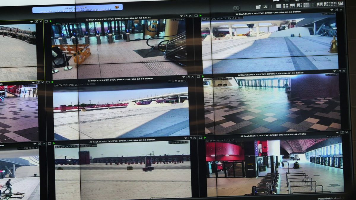 Un român ajută Poliția din Qatar » Reportaj GSP din Centrul de Comandă de unde se supraveghează TOT ce mișcă în Doha