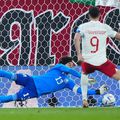Lewandowski a rata un penalty în Mexic - Polonia/ foto Imago Images