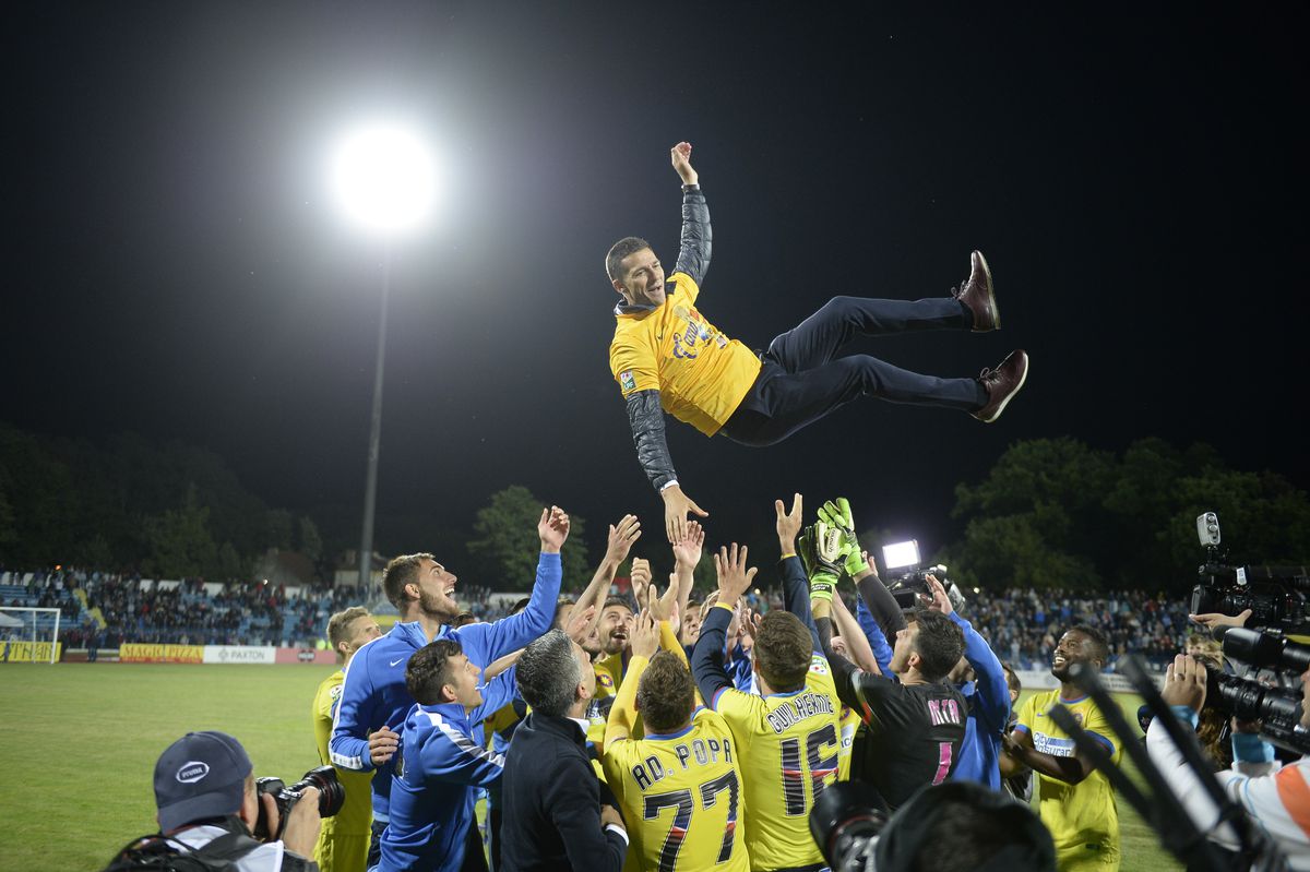 Ultimul antrenor campion cu FCSB: „Știu, am fost acolo, eu zic că e ghinion”. De ce nu vrea să retrogradeze Dinamo