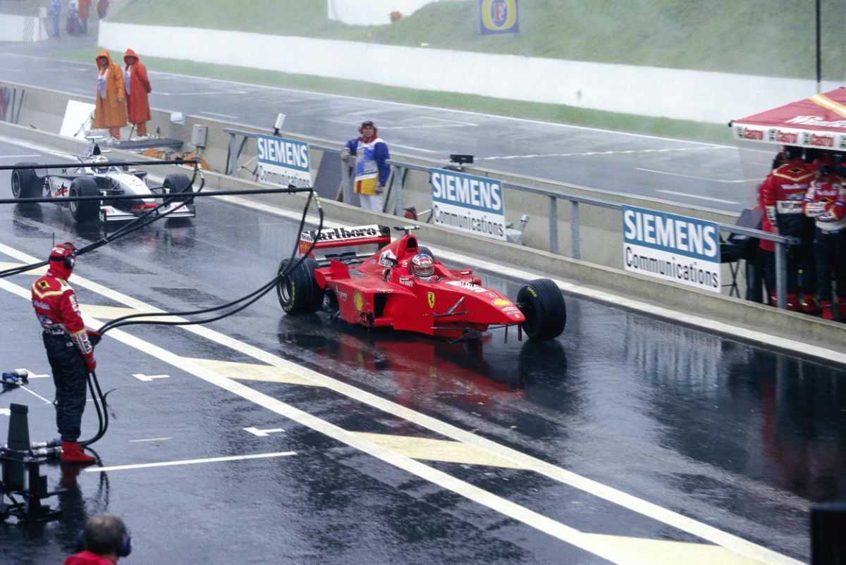 Michael Schumacher - David Coulthard, accident Spa