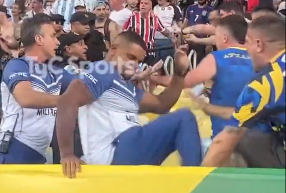 Scene violente la Brazilia - Argentina!