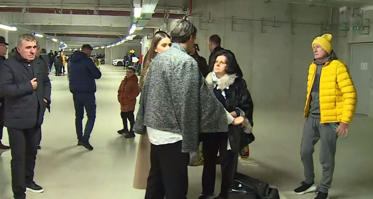 „400 de euro de la Ianis!” » Dedicație specială la petrecerea de calificare: „Nu știu ce v-a făcut Hagi...”