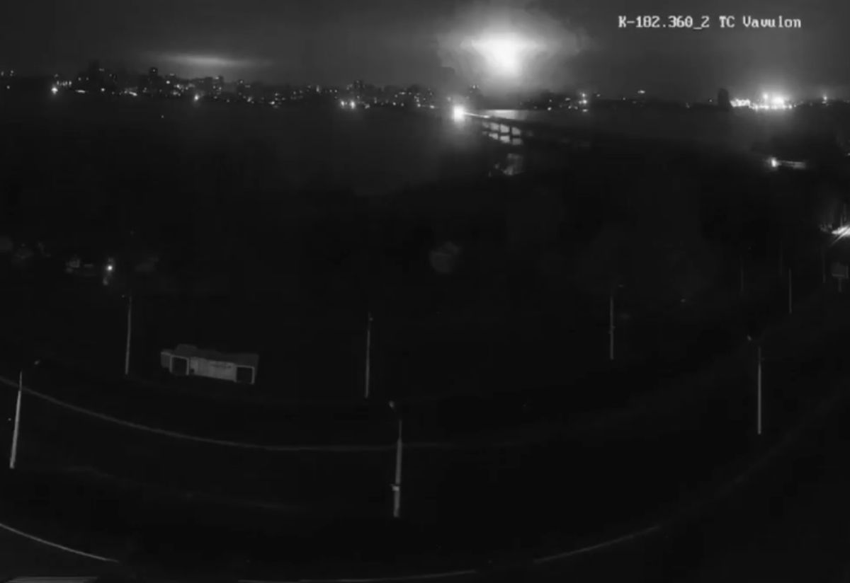 Imaginile dezastrului din orașul atacat de Putin cu racheta „Oreșnik” » E un centru important al fotbalului din Ucraina și Europa: stadionul a scăpat