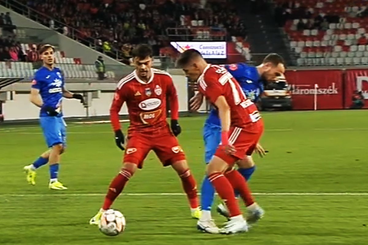 Deschidere de scor în Superliga dintr-un penalty controversat: „Hai, mă, n-ai cum! E grotesc, pe cuvântul meu!”